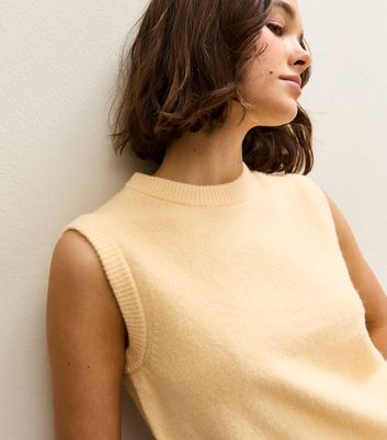 Light Yellow Crew Neck Knit Vest