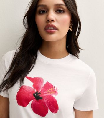 White Hibiscus Print T-Shirt