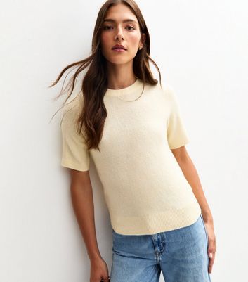 Light Yellow Short Sleeve Midweight Knit T-Shirt