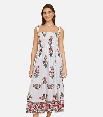 Yumi White Flower Print Smocked Sun Dress