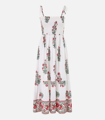 Yumi White Flower Print Smocked Sun Dress
