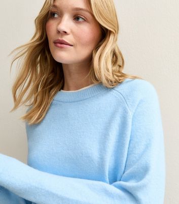 Light Blue Crew Neck Midweight Knit Jumper