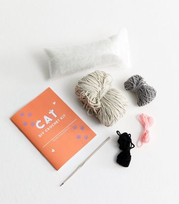 Bright Orange Cat DIY Crochet Kit
