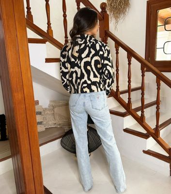 AX Paris Black Animal Print Crop Blazer 3 AX Paris Black Animal Print Crop Blazer