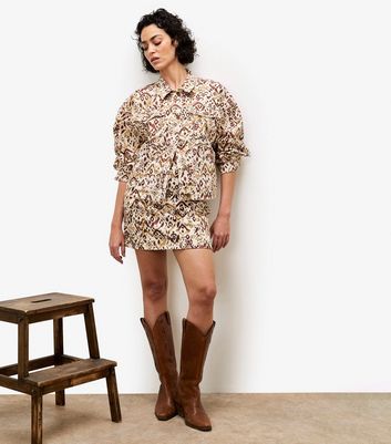 Apricot Brown Printed Denim Jacket