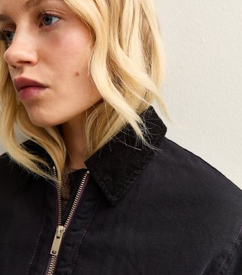 Black Contrast Collar Cropped Barn Jacket 5 Black Contrast Collar Cropped Barn Jacket