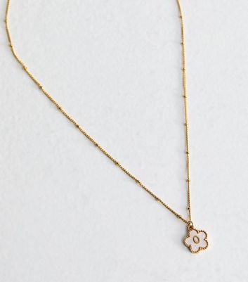 18ct Gold Plated Initial O Flower Necklace 4 18ct Gold Plated Initial O Flower Necklace