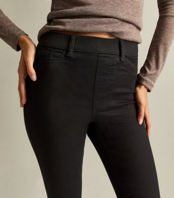 Black Lift & Shape Emilee Jeggings 8 Black Lift & Shape Emilee Jeggings