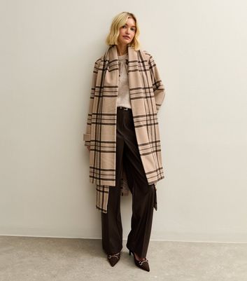 Beige Checked Collared Jacket and Matching Scarf 3 Beige Checked Collared Jacket and Matching Scarf