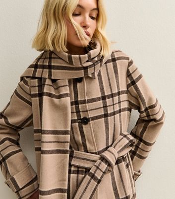 Beige Checked Collared Jacket and Matching Scarf 5 Beige Checked Collared Jacket and Matching Scarf