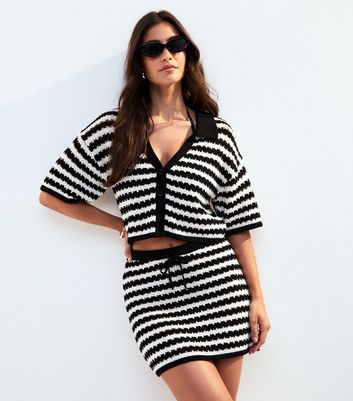 Black Wavey Stripe Cropped Crochet Shirt