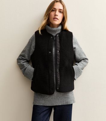 Black Borg Sleeveless Gilet Jacket