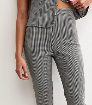 Black Gingham Print Capri Trousers 3 Black Gingham Print Capri Trousers
