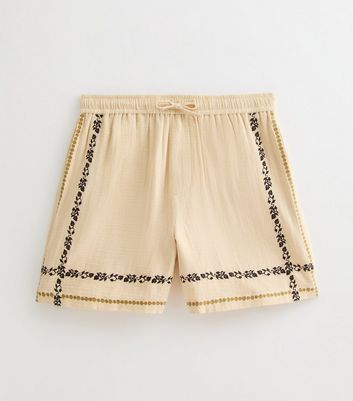 Cream Regular Floral Embroidered Shorts