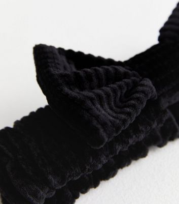 Black Fluffy Bow Beauty Band