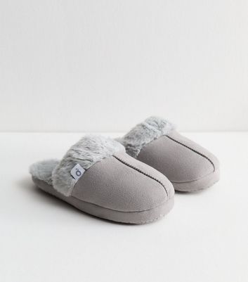 Aroma Home Grey Faux Shearling Slippers with Microwavable Inserts