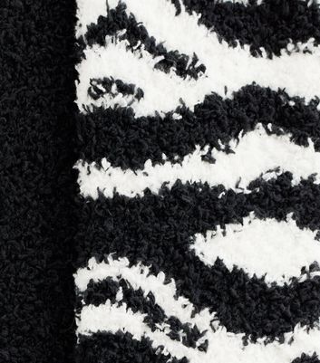 Black Pack of 2 Zebra Pattern Cosy Socks