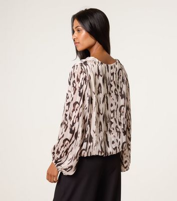 Blue Vanilla Cream Animal Print Puffball Hem Top 4 Blue Vanilla Cream Animal Print Puffball Hem Top