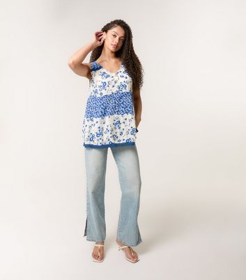 Blue Vanilla Blue Floral Print Crochet Trim Top
