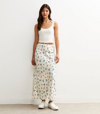 White Blueberry Print Bias Cut Midi Skirt 5 White Blueberry Print Bias Cut Midi Skirt