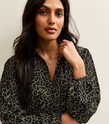 Green Animal Print Buttoned Long Sleeve Midi Dress