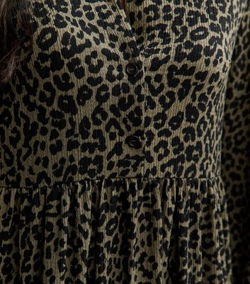 Green Animal Print Buttoned Long Sleeve Midi Dress