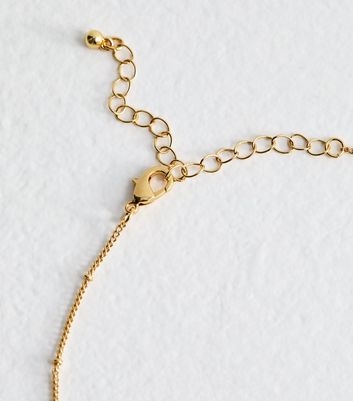 18ct Gold Plated Initial C Flower Necklace 5 18ct Gold Plated Initial C Flower Necklace